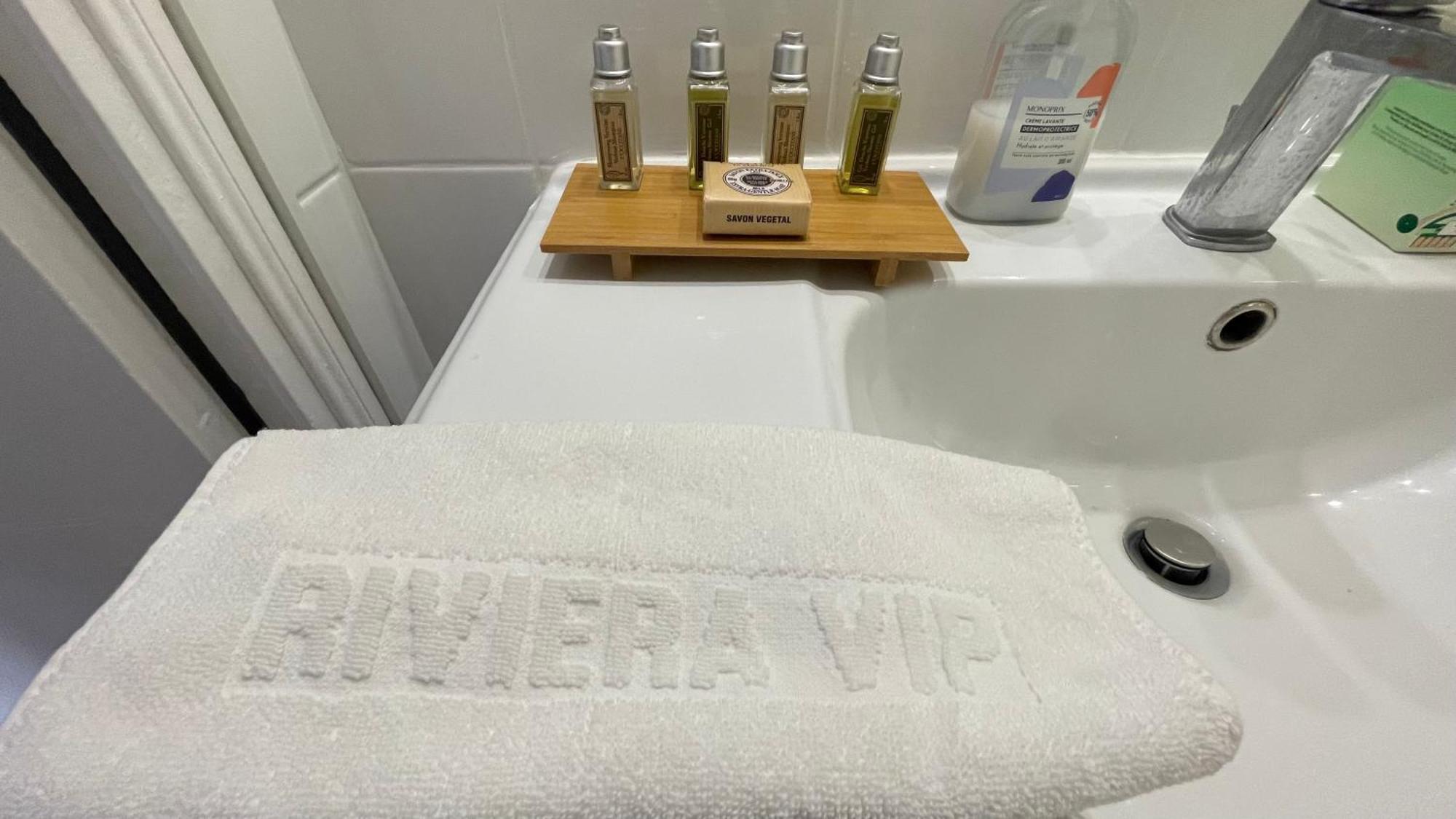 Large 2-room - Wifi, Air Conditioning Apartamento *